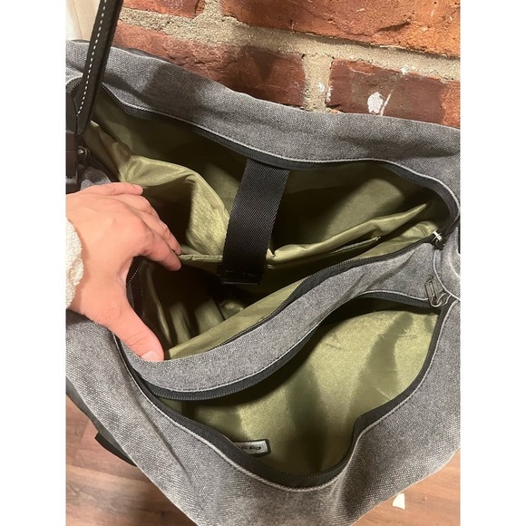 NWOT Solo Grey Impulse Duffel Bag Travel Holiday Gym - Picture 12 of 12